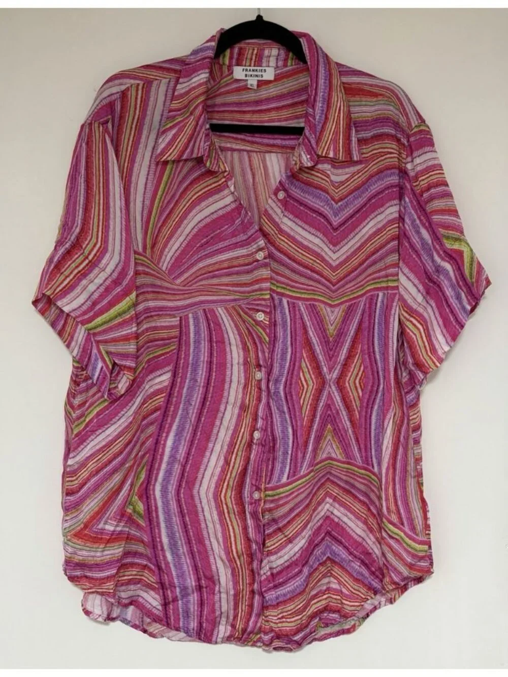 Frankies Bikinis Women’s Button Up Top in Pink Pattern Size XL